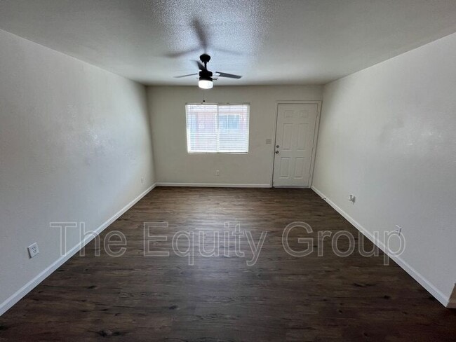 Building Photo - 482 W Morton Ave