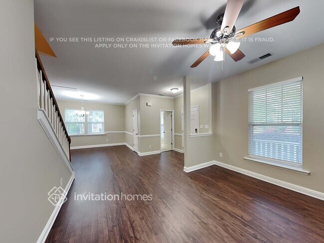 Foto del edificio - 6473 Hove Rd