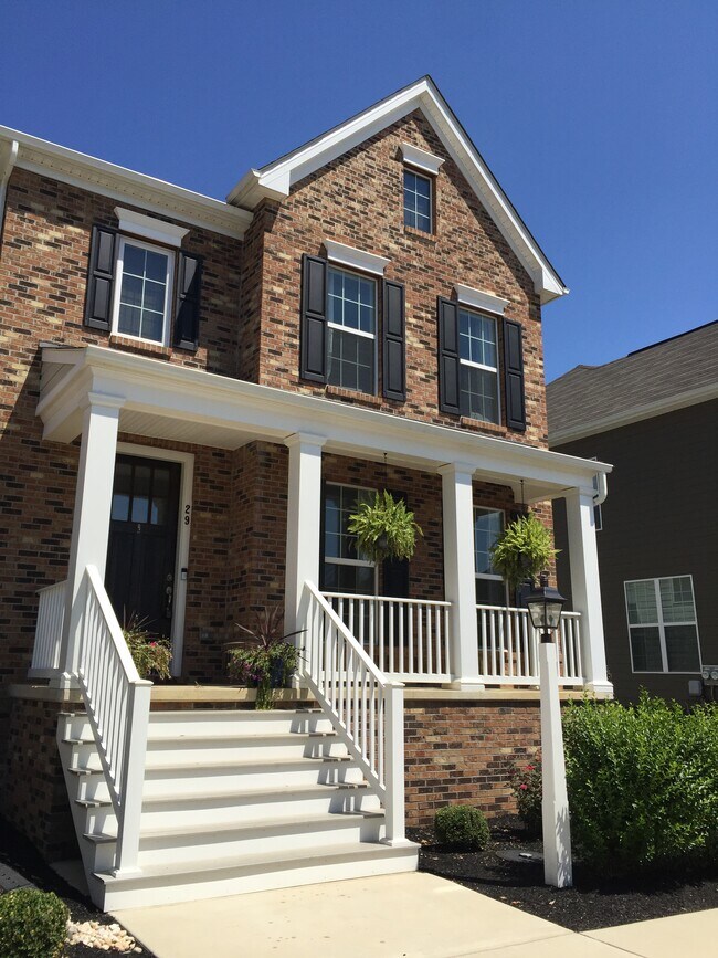 Building Photo - 29 Meadow Creek Ln
