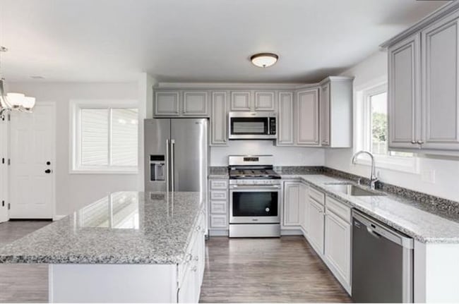 Building Photo - 62-63 3 Rivers Dr