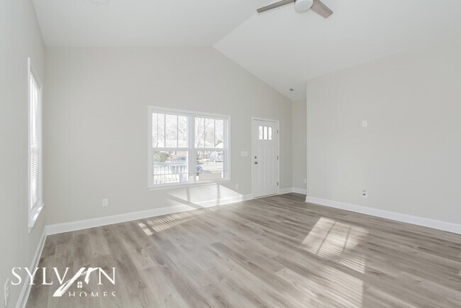 Building Photo - Enjoy living a good life in this 3 bedroom...