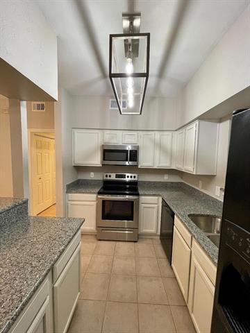 Foto del edificio - 2835 Keller Springs Rd