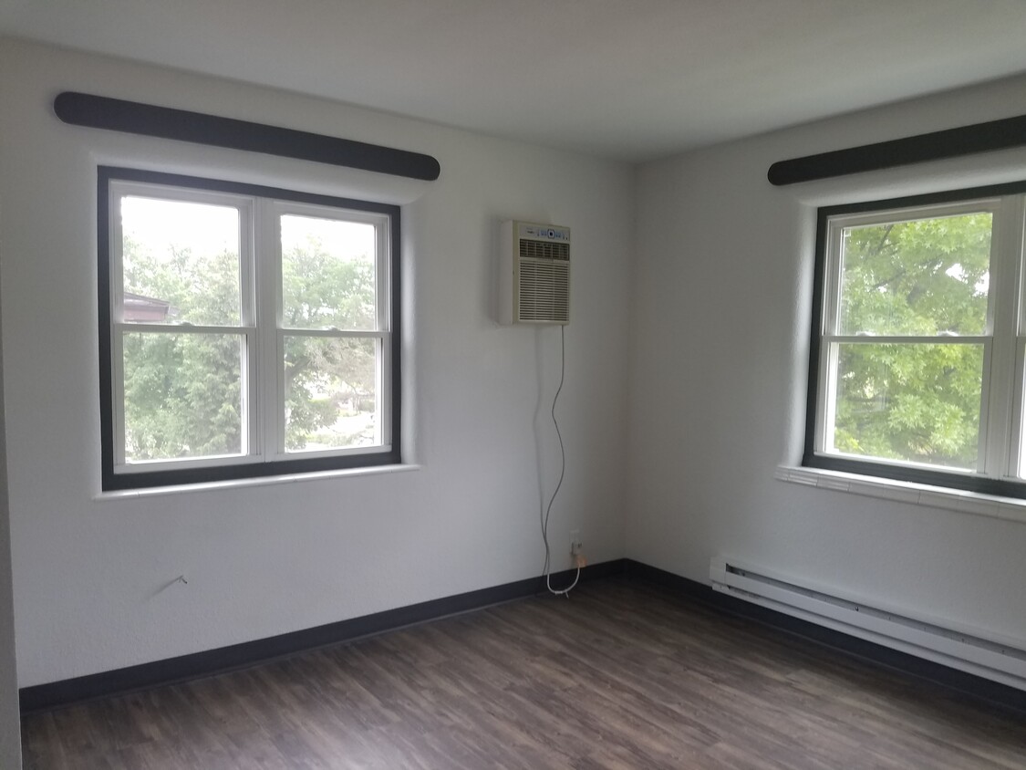 Living Room - 440 W Main St