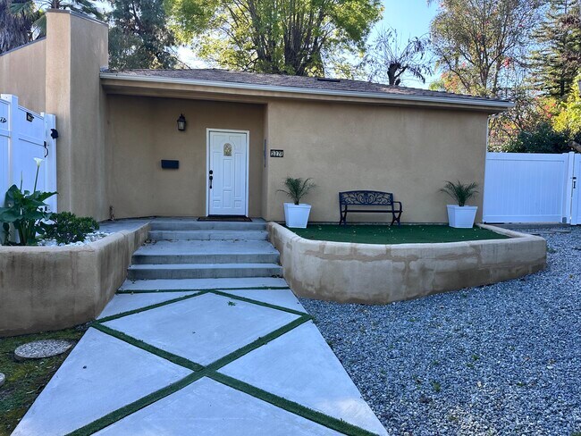 Foto del edificio - 5371 Topeka Dr