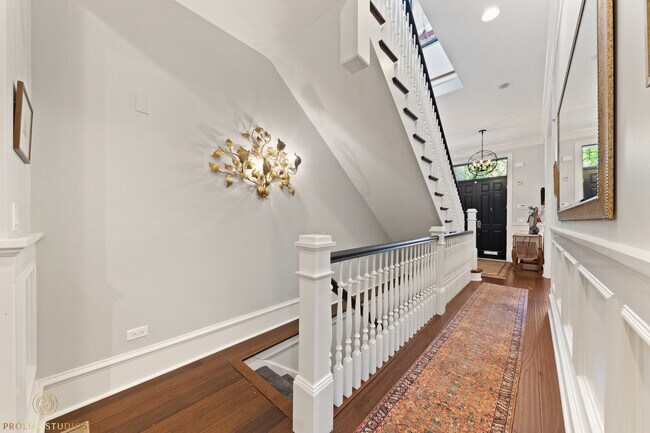 Foto del edificio - 2121 N Sedgwick St
