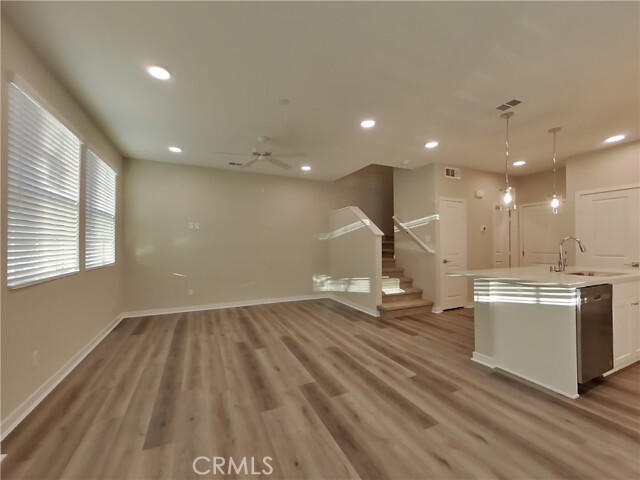 Building Photo - 24705 Saber Ct