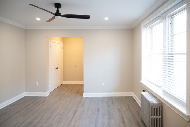 Photo - University City Associates Apartments