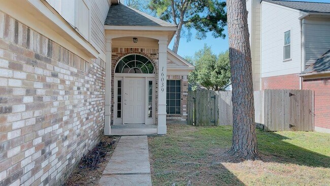 Foto del edificio - 16039 Glenbrook Knoll Ln