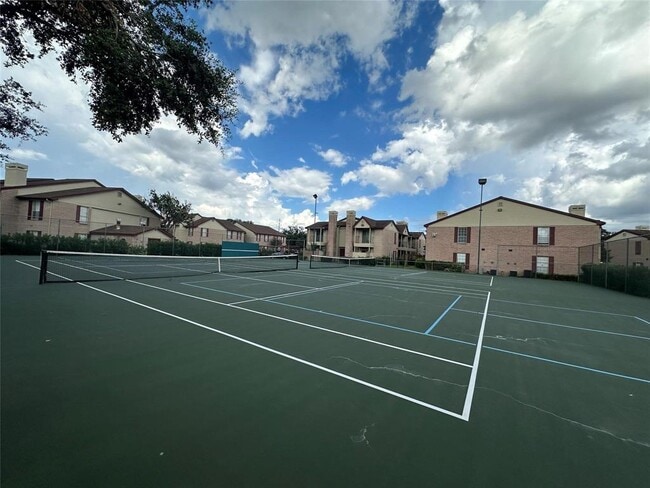 Building Photo - 2120 El Paseo St