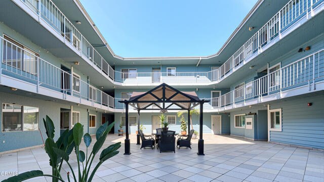 Foto del edificio - 955 E 3rd St