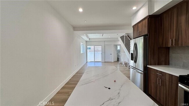 Building Photo - 5635 Klump Ave