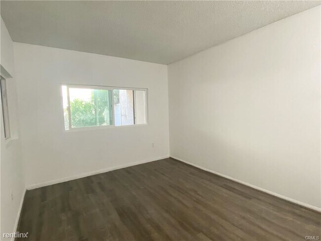 Building Photo - 3 br, 3 bath Condo - 419 Fairview Ave Apt G