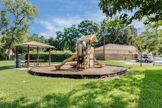 Building Photo - 4715 Hilry Huckaby III Ave