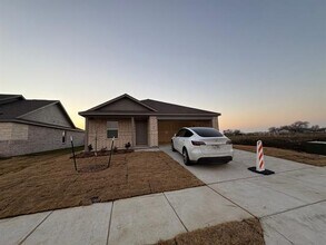 Building Photo - 7809 Bent Gale Rd