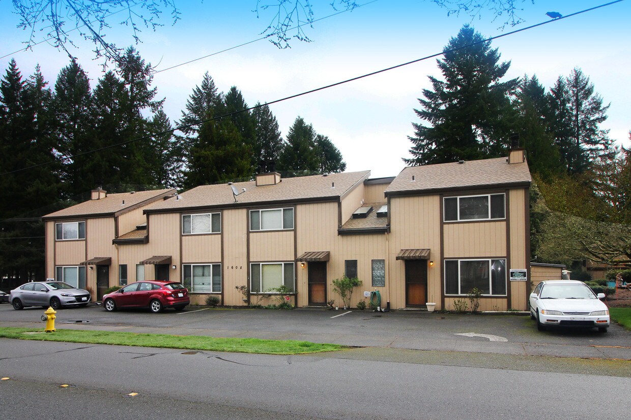 Primary Photo - 1608 Judd St SE