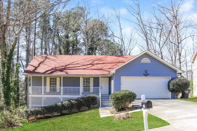 Building Photo - Fantastic 3bd/2ba home! Coming soon!