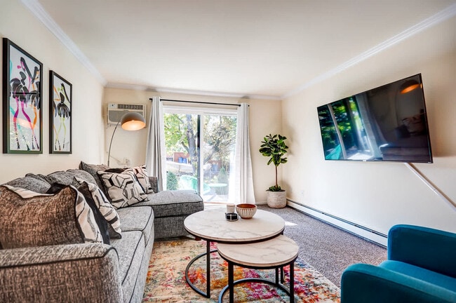 Foto del edificio - 3367 S 100th St