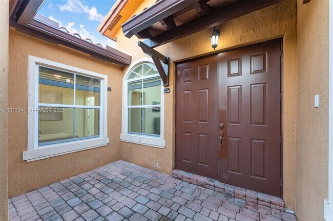 Foto del edificio - 3141 SW 154th Ct