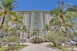 Building Photo - 19390 Collins Ave