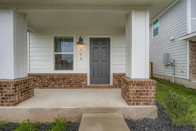 Building Photo - 349 Keefer