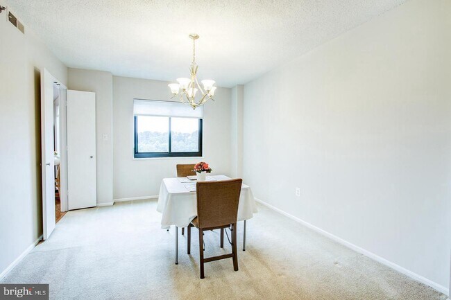 Building Photo - 3330 N Leisure World Blvd