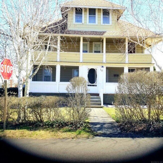 Building Photo - 10 Mills Ave