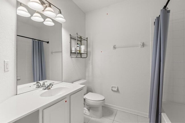 Building Photo - 409 Hilgard Cove