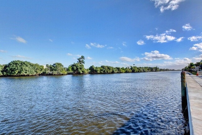 Building Photo - 29 Colonial Club Dr