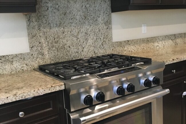 Building Photo - 7945 Whimbrel Ln