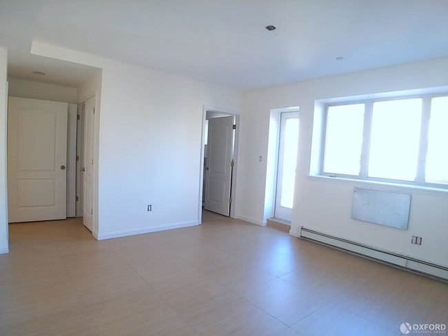 Building Photo - 379 Lefferts Avenue