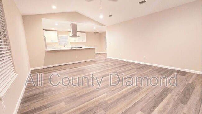 Foto del edificio - 518 J H Crews Cir