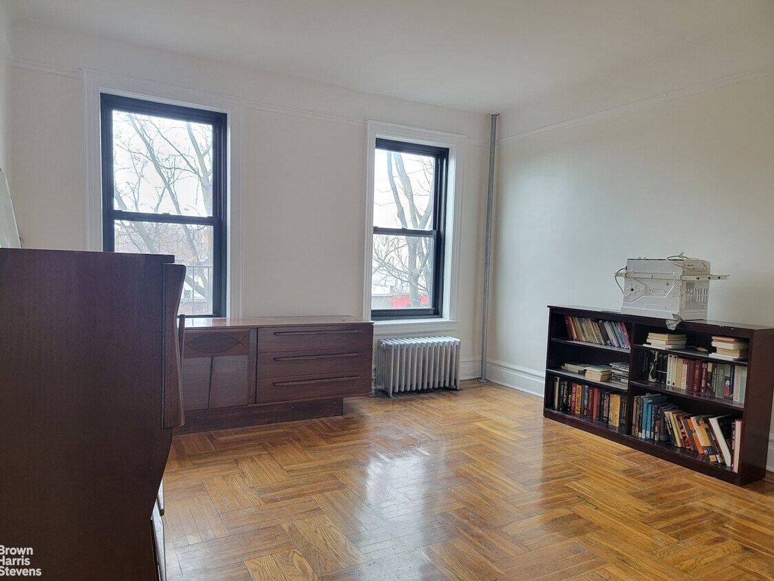 345 Montgomery St Unit 4G, Brooklyn, NY 11225 Room for Rent in
