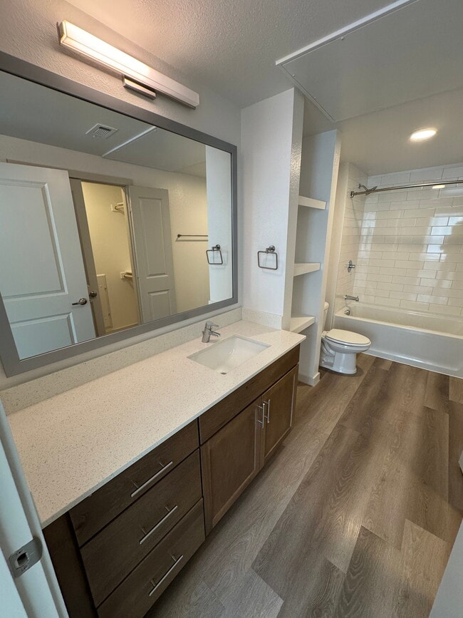 Building Photo - 4100 PGA Pkwy