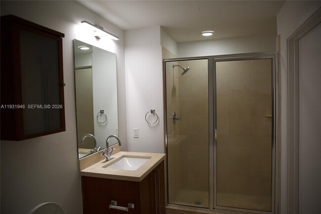 Foto del edificio - 79 SW 12th St