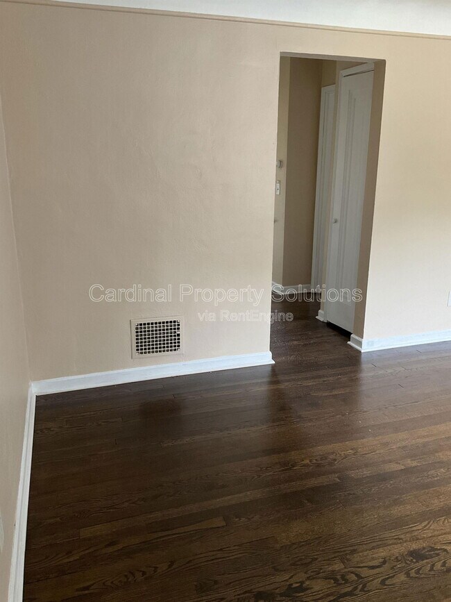 Foto del edificio - 126 Glenridge Pl