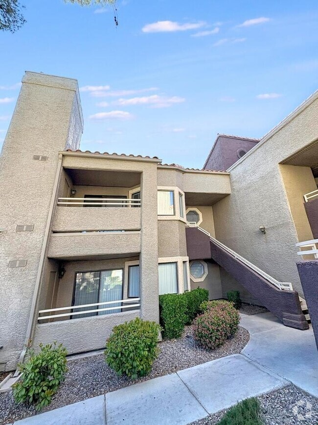Building Photo - 5076 S Rainbow Blvd