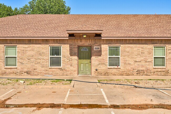 Foto del edificio - 2221 W Utah Ave