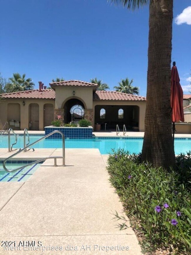 Foto del edificio - 3 br, 2.5 bath House - 3720 E DOGWOOD