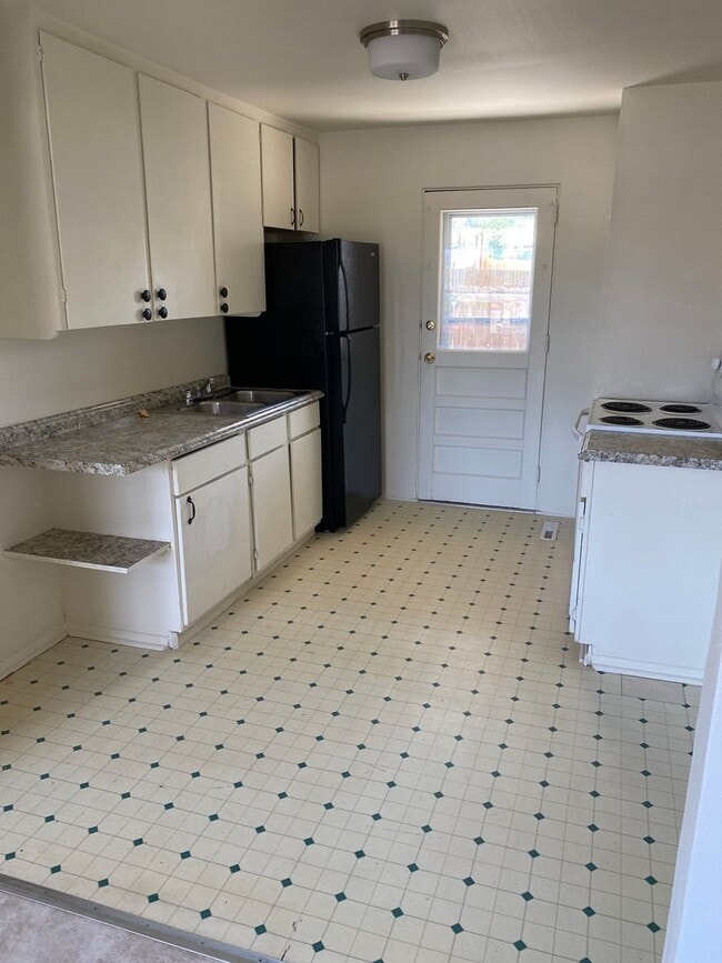 Building Photo - 103 E. Downey Cortez, CO 81321