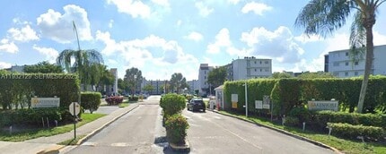 Building Photo - 8700 N Sherman Cir