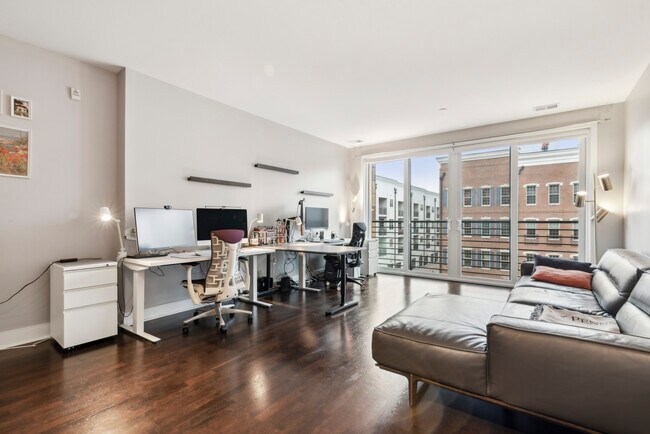 Foto del edificio - 600 S 24th St