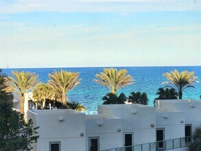 Building Photo - 3505 S Ocean Dr