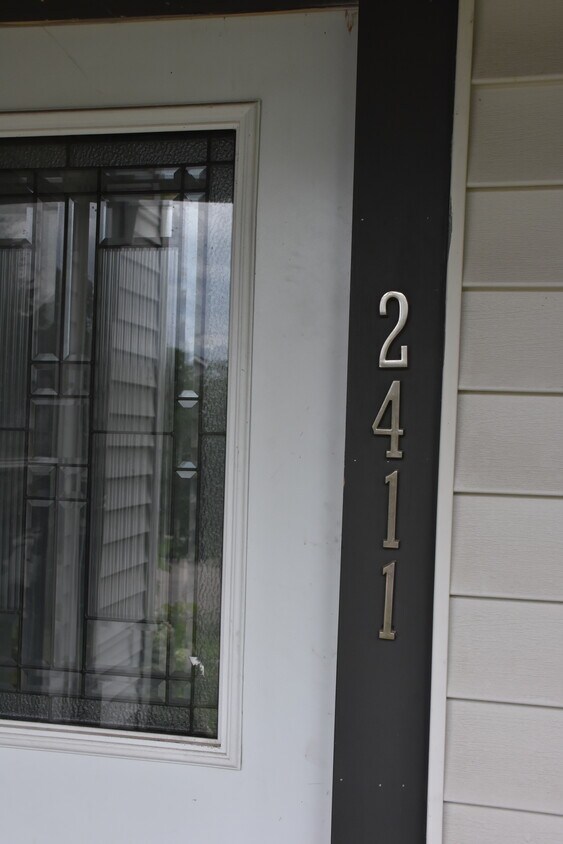 Foto principal - 2411 Fillmore St NE
