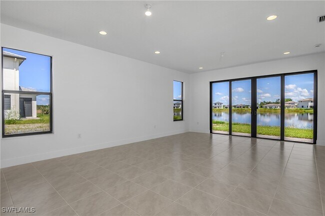 Foto del edificio - 5763 Agostino Way