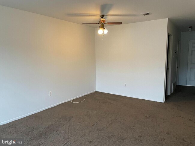 Building Photo - 8021 Moro St