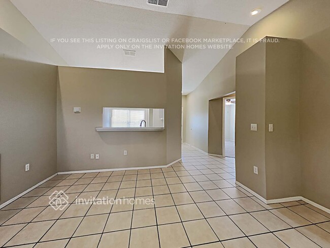 Building Photo - 5555 Starling Loop