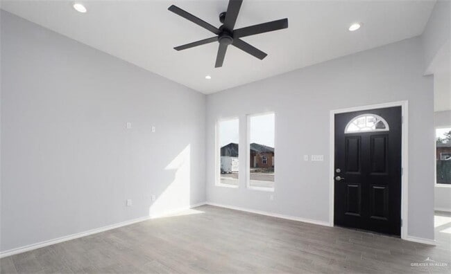 Building Photo - 4965 Alexa Dr.