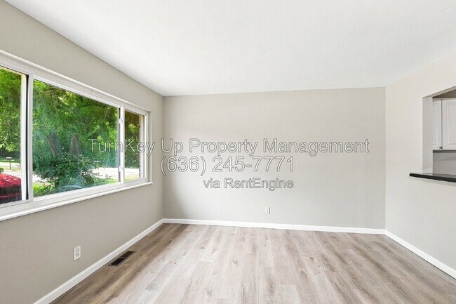 Foto del edificio - 257 Connolly Dr