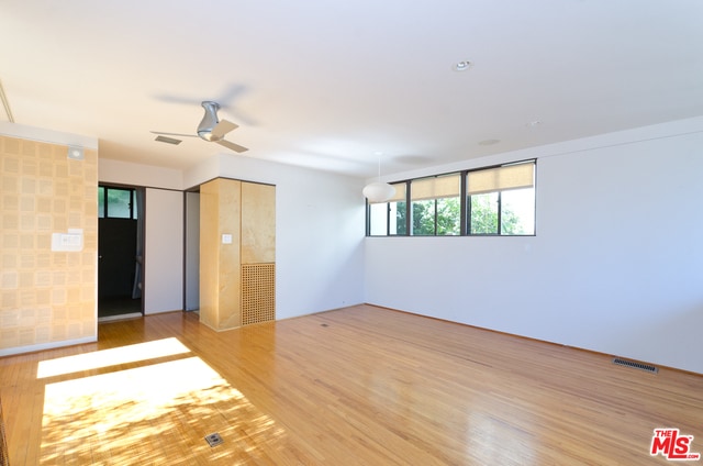 Building Photo - 11007 Strathmore Dr