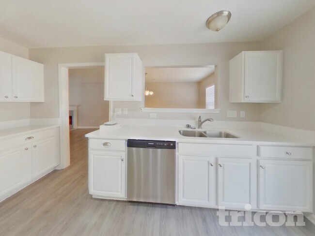 Foto del edificio - 1506 Kindred Cir NW